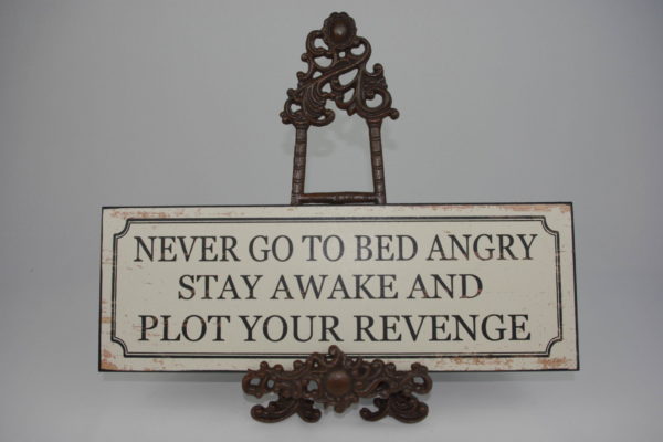 Silt tekstiga "Never..."