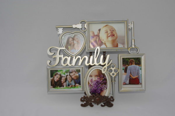 Pildiraam, Family (seinale)