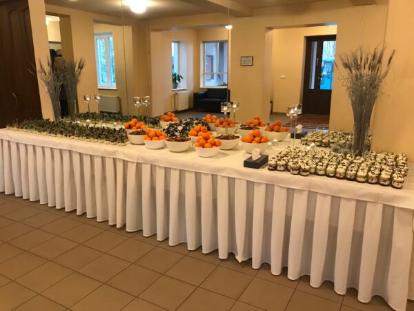 Lauaseelik (4m), loodusvalge