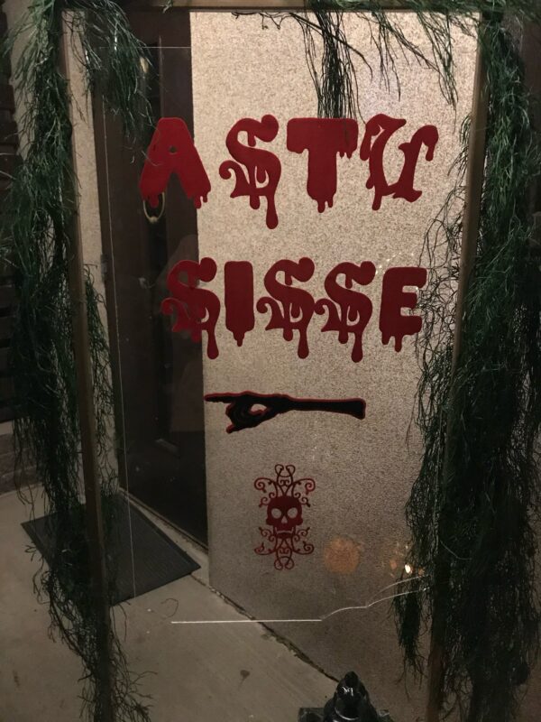 Halloweeni silt astu sisse - Image 3
